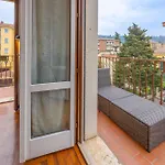 Elegance On The Hill - 800m To Downtown דירה
