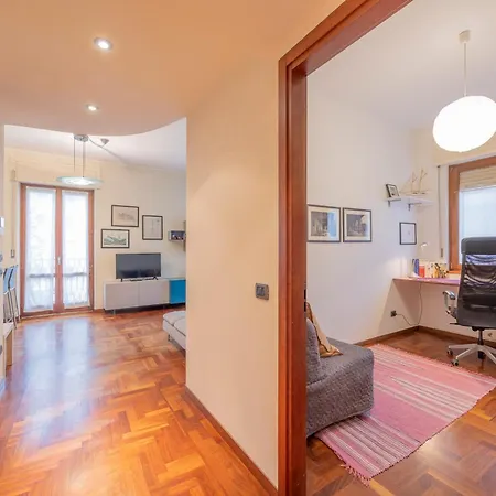Elegance On The Hill - 800m To Downtown