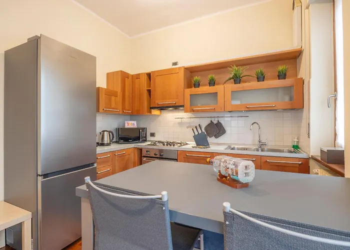 Elegance On The Hill - 800m To Downtown *