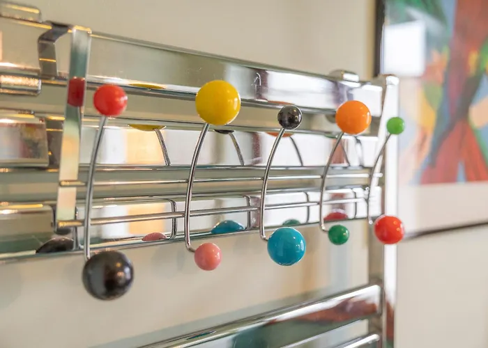 公寓 Elegance On The Hill - 800m To Downtown *