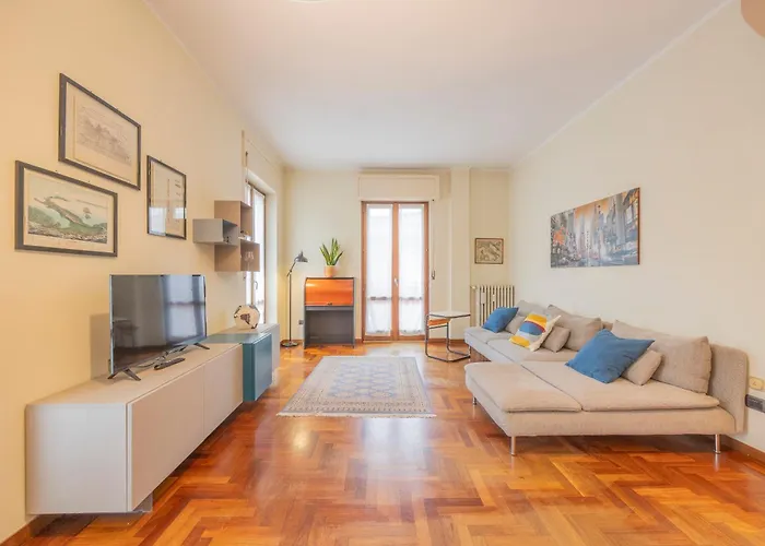Apartment Elegance On The Hill - 800m To Downtown *